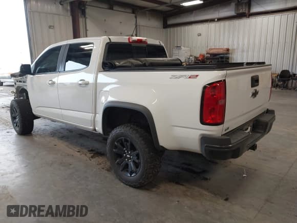 ✅ 2018 Chevrolet Colorado 4WD ZR2 • VIN: 1GCGTEENXJ1315665 • Лот: 43617466. Опубликован ранее на IAAI с пробегом 106 104 миль. Бесплатный доступ к архиву аукционных продаж из США и подробный отчёт об истории автомобиля на DreamBid. Изображение 3.