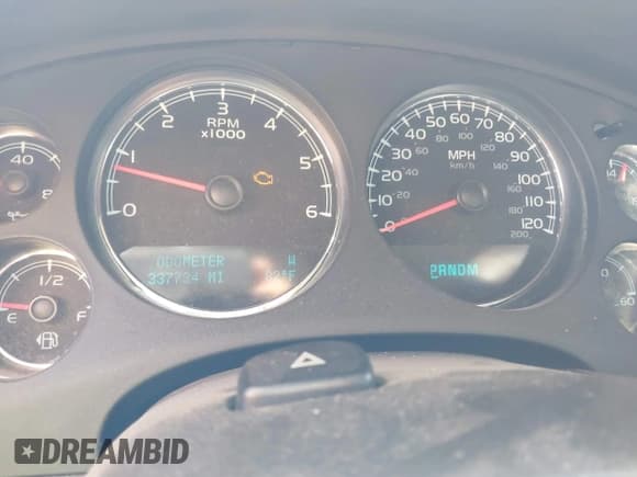 ✅ 2009 Chevrolet Suburban LS • VIN: 1GNFC16019R213344 • Lot: 41660083. Listed on IAAI with 337,734 mi. Free auction sales archive from the USA and detailed vehicle history report at DreamBid. Image 7.