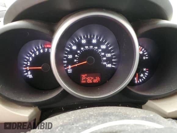 ✅ 2013 Kia Soul + • VIN: KNDJT2A64D7604691 • Лот: 91664735. Опубликован ранее на Copart с пробегом 106 185 миль. Бесплатный доступ к архиву аукционных продаж из США и подробный отчёт об истории автомобиля на DreamBid. Изображение 9.