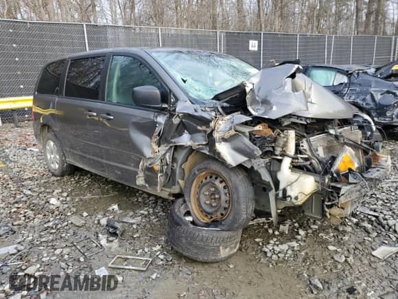 2010 Dodge Grand Caravan SE with VIN 2D4RN4DE0AR396737, listed as a Copart auction lot 43531605 with Not provided miles and Salvage title. Bid and sale history available at DreamBid. Image 4.