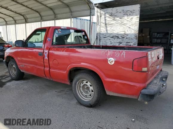 2002 Chevrolet S-10 LS с VIN 1GCCS145228122818, выставлен на аукционе Copart как лот 81168184 с пробегом 236 171 миль миль и Списание • Salvage title. История ставок и продаж доступна на DreamBid. Изображение 2.