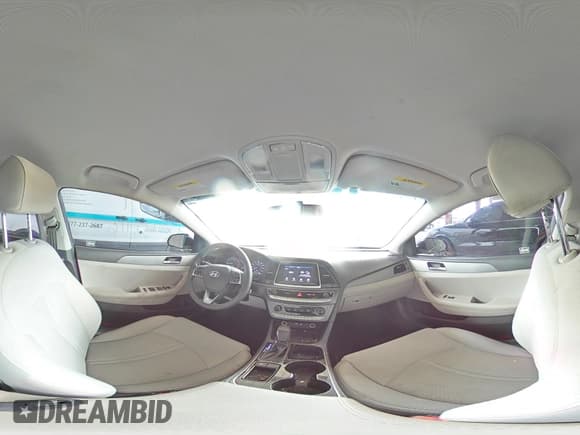 ✅ 2019 Hyundai Sonata SE • VIN: 5NPE24AF0KH801673 • Лот: 55600183. Опубликован ранее на Copart с пробегом 57 116 миль. Бесплатный доступ к архиву аукционных продаж из США и подробный отчёт об истории автомобиля на DreamBid. Изображение 13.