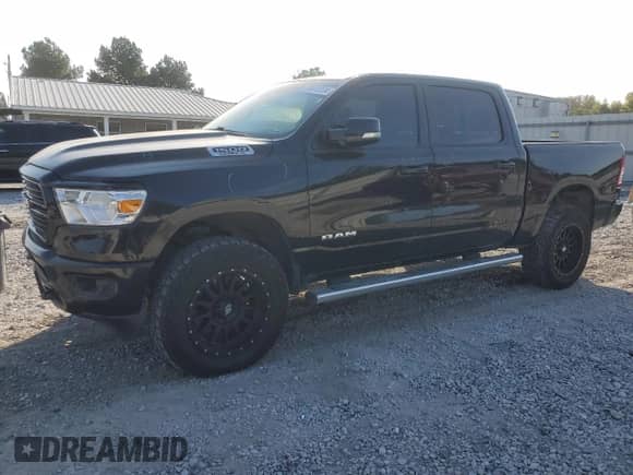 2020 Ram 1500 Big Horn с VIN 1C6SRFFT9LN161903, выставлен на аукционе Copart как лот 74815704 с пробегом 66 652 миль миль и Списание • Salvage title. История ставок и продаж доступна на DreamBid. Изображение 1.