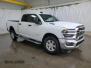 ✅ 2025 Ram 2500 Big Horn • VIN: 3C6UR5DJ0SG567029 • Лот: 61015425. Опубликован ранее на Copart с пробегом 48 миль. Бесплатный доступ к архиву аукционных продаж из США и подробный отчёт об истории автомобиля на DreamBid. Изображение 4.