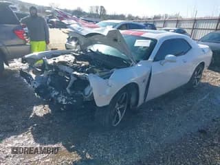 ✅ 2012 Dodge Challenger SRT-8 392 • VIN: 2C3CDYCJ7CH193630 • Lot: 41093102. Wystawiony na IAAI z przebiegiem 56 227 mil. Bezpłatny archiwum sprzedaży aukcyjnych z USA i szczegółowy raport historii pojazdu na DreamBid. Zdjęcie 2.