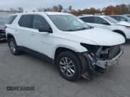 ✅ 2019 Chevrolet Traverse LS • VIN: 1GNEVFKW6KJ215060 • Лот: 43439028. Опубликован ранее на IAAI с пробегом 141 852 миль. Бесплатный доступ к архиву аукционных продаж из США и подробный отчёт об истории автомобиля на DreamBid. Изображение 1.