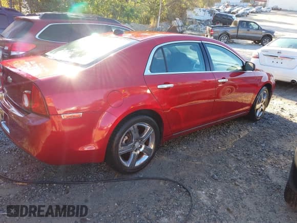 ✅ 2012 Chevrolet Malibu 1LT • VIN: 1G1ZC5E06CF252530 • Lot: 43455762. Listed on IAAI with 172,537 mi. Free auction sales archive from the USA and detailed vehicle history report at DreamBid. Image 4.