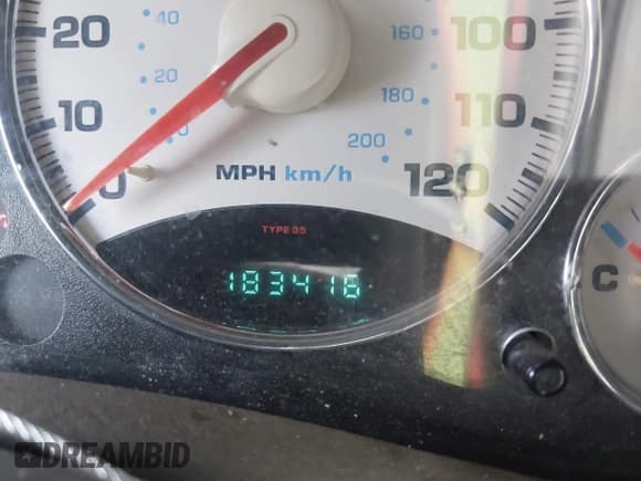 ✅ 2002 Jeep Liberty Limited • VIN: 1J4GL58KX2W339237 • Lot: 42284526. Listed on IAAI with 183,416 mi. Free auction sales archive from the USA and detailed vehicle history report at DreamBid. Image 15.