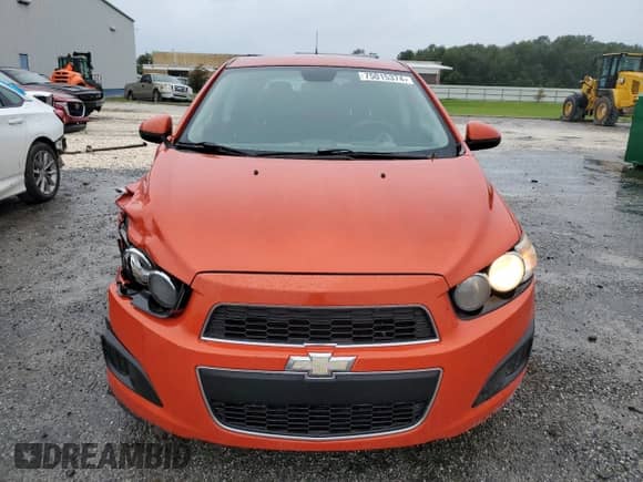 ✅ 2013 Chevrolet Sonic LT • VIN: 1G1JC6SHXD4142896 • Лот: 75015374. Размещён на Copart с пробегом 150 472 миль миль. Получите бесплатный доступ к архиву аукционных продаж из США и посмотрите подробный отчёт об истории автомобиля на DreamBid. Изображение 5.