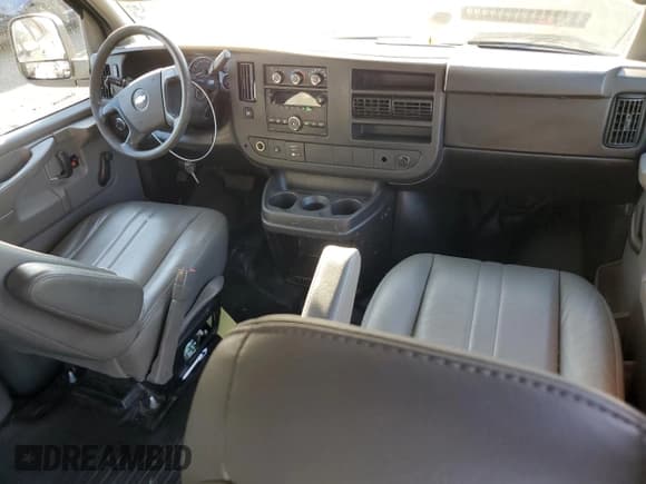 ✅ 2013 Chevrolet Express Cargo • VIN: 1GCZGTCBXD1120969 • Lot: 76151454. Listed on Copart with 130,963 mi. Free auction sales archive from the USA and detailed vehicle history report at DreamBid. Image 8.