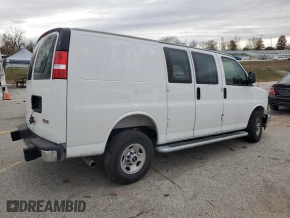 ✅ 2025 GMC Savana Cargo • VIN: 1GTW7AFP6S1217789 • Лот: 93034565. Опубликован ранее на Copart с пробегом Не указан. Бесплатный доступ к архиву аукционных продаж из США и подробный отчёт об истории автомобиля на DreamBid. Изображение 3.