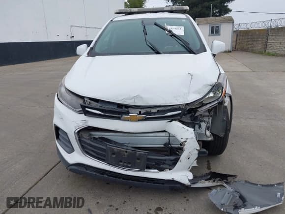 ✅ 2020 Chevrolet Trax LS • VIN: KL7CJKSB3LB022813 • Lot: 43753612. Wystawiony na IAAI z przebiegiem 85 533 mil. Bezpłatny archiwum sprzedaży aukcyjnych z USA i szczegółowy raport historii pojazdu na DreamBid. Zdjęcie 12.