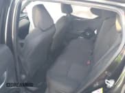 ✅ 2018 Toyota C-HR XLE • VIN: NMTKHMBX8JR057336 • Lot: 43474828. Wystawiony na IAAI z przebiegiem 106 151 mil. Bezpłatny archiwum sprzedaży aukcyjnych z USA i szczegółowy raport historii pojazdu na DreamBid. Zdjęcie 8.