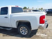 ✅ 2011 Chevrolet Silverado 1500 LS • VIN: 3GCPCREA5BG408018 • Lot: 43217341. Wystawiony na IAAI z przebiegiem 190 884 mil. Bezpłatny archiwum sprzedaży aukcyjnych z USA i szczegółowy raport historii pojazdu na DreamBid. Zdjęcie 21.