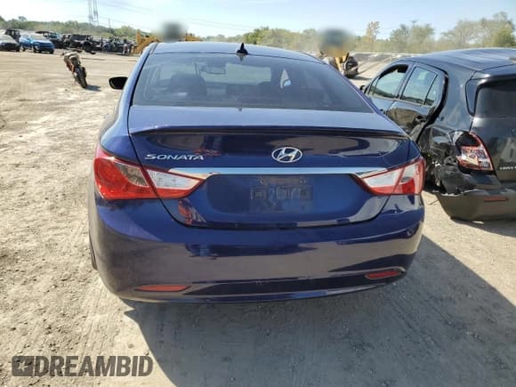 ✅ 2013 Hyundai Sonata GLS • VIN: 5NPEB4AC6DH748647 • Лот: 70769005. Опубликован ранее на Copart с пробегом Не указан. Бесплатный доступ к архиву аукционных продаж из США и подробный отчёт об истории автомобиля на DreamBid. Изображение 6.