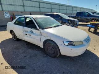 ✅ 1997 Toyota Camry LE • VIN: JT2BG22K5V0008058 • Lot: 86871535. Wystawiony na Copart z przebiegiem 420 275 mil. Bezpłatny archiwum sprzedaży aukcyjnych z USA i szczegółowy raport historii pojazdu na DreamBid. Zdjęcie 4.
