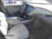 2021 Chevrolet Malibu LS z VIN 1G1ZC5ST8MF056461, wystawiony jako IAAI lot #43498955 z przebiegiem 176 322 mil mil oraz . Historia ofert i sprzedaży dostępna na DreamBid. Obrazek 5.