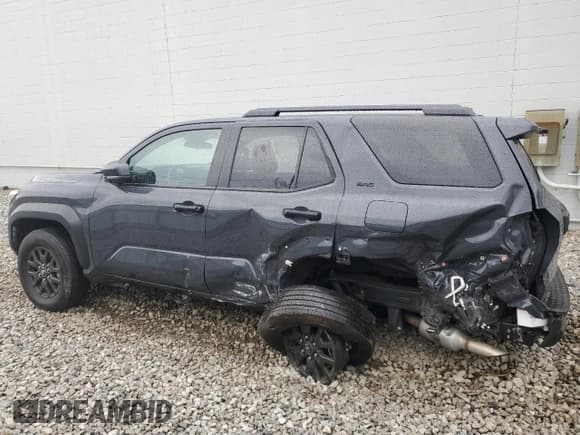 ✅ 2025 Toyota 4Runner SR5 • VIN: JTEVA5BR1S5009920 • Lot: 70816635. Listed on Copart with 8,293 mi. Free auction sales archive from the USA and detailed vehicle history report at DreamBid. Image 2.
