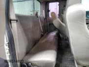 ✅ 2008 Ford F-250 XL • VIN: 1FTSX21R78EC48810 • Lot: 57683895. Wystawiony na Copart z przebiegiem Nie podano. Bezpłatny archiwum sprzedaży aukcyjnych z USA i szczegółowy raport historii pojazdu na DreamBid. Zdjęcie 10.