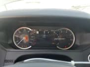 ✅ 2022 Land Rover Range Rover Velar S • VIN: SALYJ2EX7NA343139 • Лот: 71491074. Опубликован ранее на Copart с пробегом 25 235 миль. Бесплатный доступ к архиву аукционных продаж из США и подробный отчёт об истории автомобиля на DreamBid. Изображение 9.