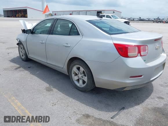 2014 Chevrolet Malibu LS z VIN 1G11A5SL9EF292864, wystawiony jako IAAI lot #42540657 z przebiegiem 119 962 mil mil oraz . Historia ofert i sprzedaży dostępna na DreamBid. Obrazek 3.