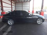 ✅ 2015 BMW 3 Series 320i xDrive • VIN: WBA3C3C51FP664737 • Lot: 43131722. Wystawiony na IAAI z przebiegiem 182 056 mil. Bezpłatny archiwum sprzedaży aukcyjnych z USA i szczegółowy raport historii pojazdu na DreamBid. Zdjęcie 13.