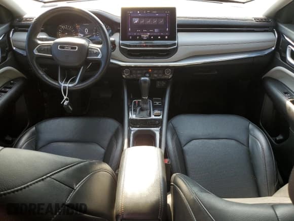 ✅ 2022 Jeep Compass Limited • VIN: 3C4NJDCBXNT196532 • Лот: 52894315. Опубликован ранее на Copart с пробегом 70 045 миль. Бесплатный доступ к архиву аукционных продаж из США и подробный отчёт об истории автомобиля на DreamBid. Изображение 8.