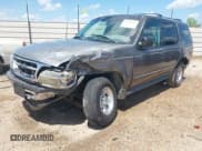 ✅ 1998 Ford Explorer XL • VIN: 1FMZU32X5WUB79785 • Lot: 41958251. Wystawiony na IAAI z przebiegiem 156 787 mil. Bezpłatny archiwum sprzedaży aukcyjnych z USA i szczegółowy raport historii pojazdu na DreamBid. Zdjęcie 2.
