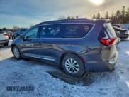 ✅ 2017 Chrysler Pacifica Touring L • VIN: 2C4RC1BG4HR550656 • Lot: 93261425. Listed on Copart with 155,764 mi. Free auction sales archive from the USA and detailed vehicle history report at DreamBid. Image 2.