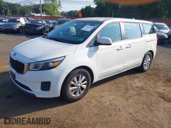 ✅ 2016 Kia Sedona L • VIN: KNDMA5C15G6180681 • Lot: 42993388. Listed on IAAI with 46,909 mi. Free auction sales archive from the USA and detailed vehicle history report at DreamBid. Image 2.