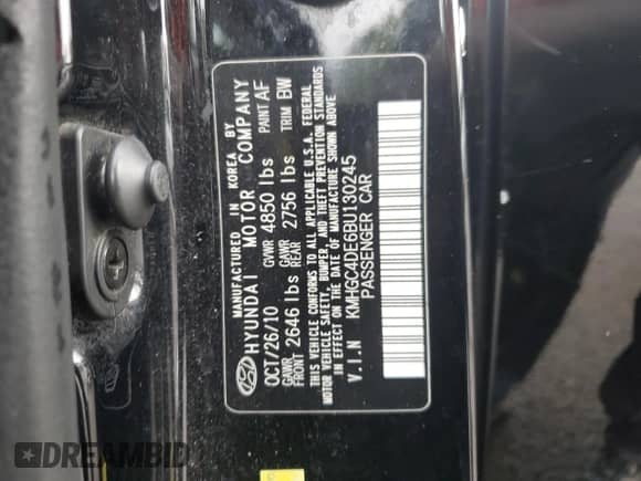 2011 Hyundai Genesis z VIN KMHGC4DE6BU130245, wystawiony jako Copart lot #72458664 z przebiegiem 218 614 mil mil oraz Szkoda całkowita • Salvage title. Historia ofert i sprzedaży dostępna na DreamBid. Obrazek 13.