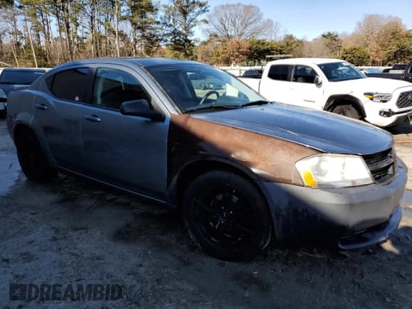 ✅ 2009 Dodge Avenger SE • VIN: 1B3LC46B59N569772 • Лот: 83179874. Опубликован ранее на Copart с пробегом 228 573 миль. Бесплатный доступ к архиву аукционных продаж из США и подробный отчёт об истории автомобиля на DreamBid. Изображение 4.