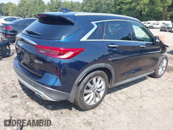 ✅ 2019 Infiniti QX50 Essential • VIN: 3PCAJ5M34KF141550 • Лот: 43235035. Опубликован ранее на IAAI с пробегом 102 462 миль. Бесплатный доступ к архиву аукционных продаж из США и подробный отчёт об истории автомобиля на DreamBid. Изображение 4.