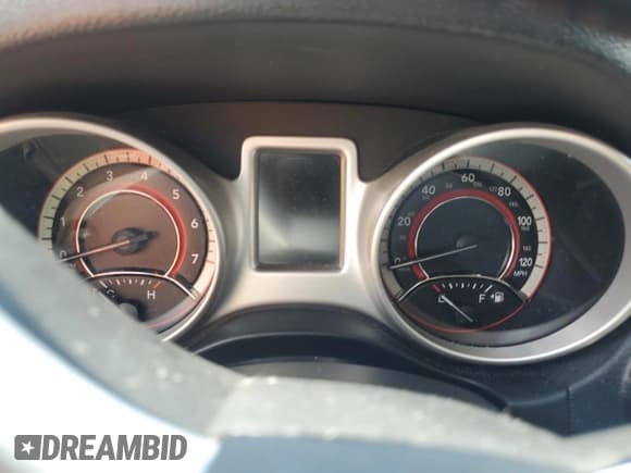 ✅ 2020 Dodge Journey SE Value • VIN: 3C4PDCABXLT273748 • Lot: 70201325. Wystawiony na Copart z przebiegiem Nie podano. Bezpłatny archiwum sprzedaży aukcyjnych z USA i szczegółowy raport historii pojazdu na DreamBid. Zdjęcie 9.