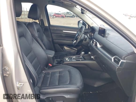 ✅ 2025 Mazda CX-5 S Preferred • VIN: JM3KFBCL8S0550887 • Lot: 43263573. Listed on IAAI with 18,377 mi. Free auction sales archive from the USA and detailed vehicle history report at DreamBid. Image 5.