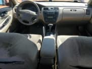 ✅ 2002 Honda Accord SE • VIN: 1HGCG56762A041676 • Lot: 71987685. Listed on Copart with 259,209 mi. Free auction sales archive from the USA and detailed vehicle history report at DreamBid. Image 8.