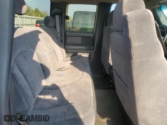 ✅ 2000 Chevrolet Silverado 1500 LS • VIN: 2GCEC19T8Y1152589 • Lot: 80526935. Listed on Copart with 279,351 mi. Free auction sales archive from the USA and detailed vehicle history report at DreamBid. Image 10.