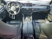 ✅ 2017 BMW X5 M • VIN: 5YMKT6C33H0U39530 • Lot: 70622145. Wystawiony na Copart z przebiegiem 96 324 mil. Bezpłatny archiwum sprzedaży aukcyjnych z USA i szczegółowy raport historii pojazdu na DreamBid. Zdjęcie 8.