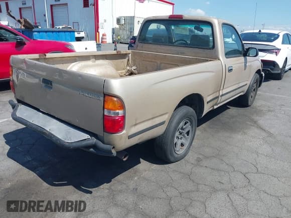 ✅ 2002 Toyota Tacoma • VIN: 5TENL42N02Z880522 • Lot: 43267218. Wystawiony na IAAI z przebiegiem 208 553 mil. Bezpłatny archiwum sprzedaży aukcyjnych z USA i szczegółowy raport historii pojazdu na DreamBid. Zdjęcie 4.