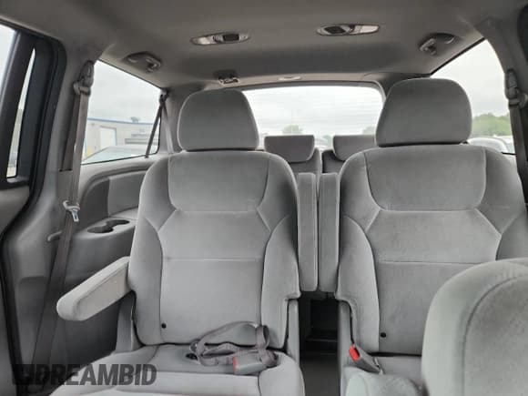 ✅ 2010 Honda Odyssey LX • VIN: 5FNRL3H20AB106117 • Lot: 67259605. Listed on Copart with 278,771 mi. Free auction sales archive from the USA and detailed vehicle history report at DreamBid. Image 10.