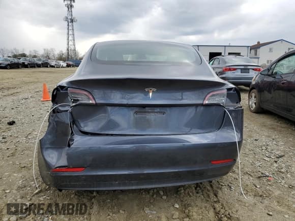 ✅ 2023 Tesla Model 3 • VIN: 5YJ3E1EA2PF550088 • Lot: 50633315. Wystawiony na Copart z przebiegiem 45 221 mil. Bezpłatny archiwum sprzedaży aukcyjnych z USA i szczegółowy raport historii pojazdu na DreamBid. Zdjęcie 6.
