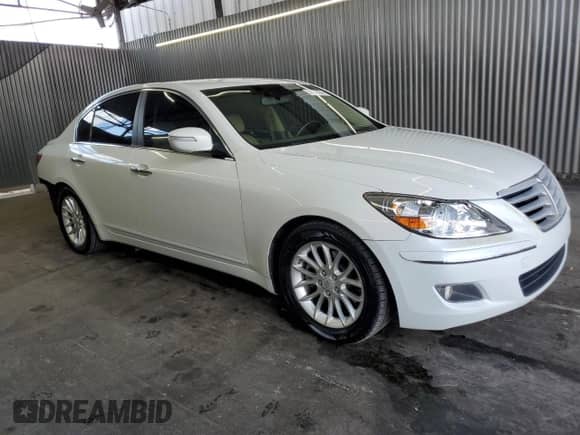 2011 Hyundai Genesis z VIN KMHGC4DE5BU135775, wystawiony jako Copart lot #69180455 z przebiegiem 86 826 mil mil oraz Szkoda całkowita • Salvage title. Historia ofert i sprzedaży dostępna na DreamBid. Obrazek 4.
