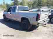 2004 Chevrolet Silverado 2500HD LS with VIN 1GCHK29294E264047, listed as a IAAI auction lot 43403009 with 138,810 mi miles and . Bid and sale history available at DreamBid. Image 3.
