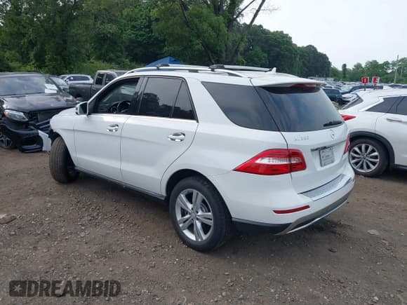 ✅ 2014 Mercedes-Benz M 350 • VIN: 4JGDA5HB0EA397515 • Lot: 42491949. Listed on IAAI with 126,427 mi. Free auction sales archive from the USA and detailed vehicle history report at DreamBid. Image 3.