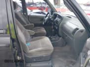 ✅ 1999 Isuzu Trooper S • VIN: JACDJ58X5X7902821 • Lot: 40762329. Wystawiony na IAAI z przebiegiem 182 773 mil. Bezpłatny archiwum sprzedaży aukcyjnych z USA i szczegółowy raport historii pojazdu na DreamBid. Zdjęcie 5.