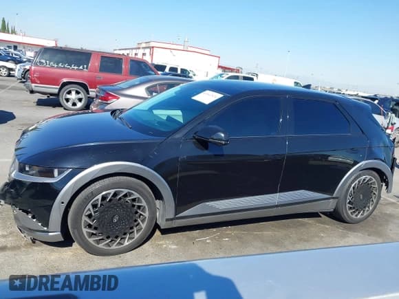 ✅ 2022 Hyundai Ioniq 5 Limited • VIN: KM8KRDAFXNU072442 • Lot: 43563524. Listed on IAAI with 41,308 mi. Free auction sales archive from the USA and detailed vehicle history report at DreamBid. Image 14.