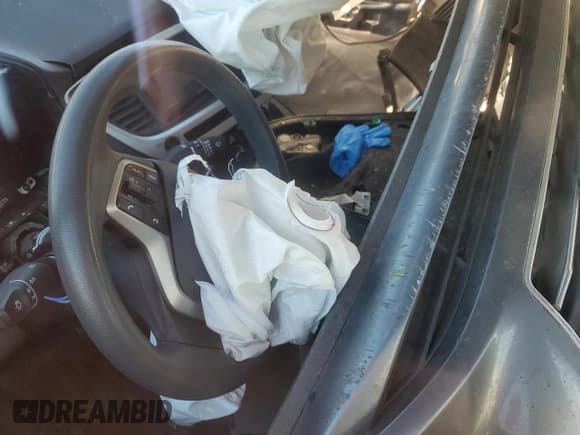 ✅ 2019 Hyundai Accent SE • VIN: 3KPC24A38KE076518 • Лот: 82852244. Опубликован ранее на Copart с пробегом Не указан. Бесплатный доступ к архиву аукционных продаж из США и подробный отчёт об истории автомобиля на DreamBid. Изображение 8.