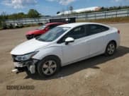 ✅ 2017 Chevrolet Cruze LS • VIN: 1G1BC5SM1H7135884 • Лот: 70741345. Опубликован ранее на Copart с пробегом 157 188 миль. Бесплатный доступ к архиву аукционных продаж из США и подробный отчёт об истории автомобиля на DreamBid. Изображение 1.