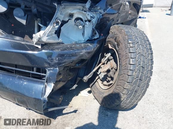 ✅ 2007 Toyota Tacoma PreRunner • VIN: 5TETU62N87Z393575 • Лот: 42789152. Опубликован ранее на IAAI с пробегом Не указан. Бесплатный доступ к архиву аукционных продаж из США и подробный отчёт об истории автомобиля на DreamBid. Изображение 6.