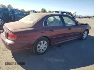 ✅ 2002 Hyundai Sonata • VIN: KMHWF25S62A709085 • Lot: 84581325. Listed on Copart with 108,294 mi. Free auction sales archive from the USA and detailed vehicle history report at DreamBid. Image 3.